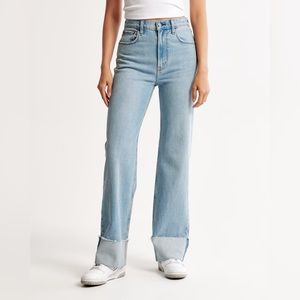 Abercrombie High Rise 90’s Relaxed Jeans Medium with Cuff